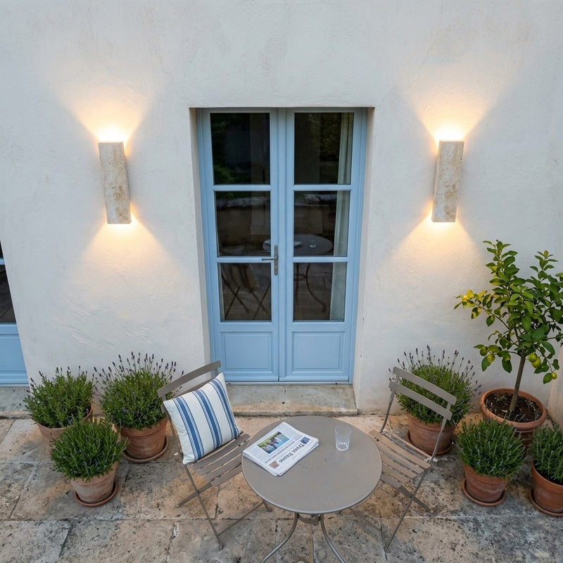 Applique murale intérieur et extérieur, travertin, LED 18 W - sol terrasse volets bleus
