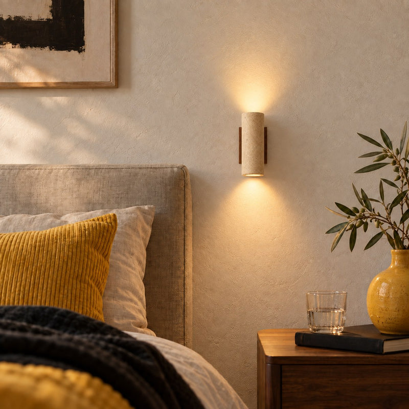 Applique murale chambre travertin et bois, style vintage - tessa 02 chambre coussin jaune