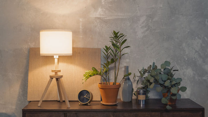 Living room table lamp: where to put it and how to choose well