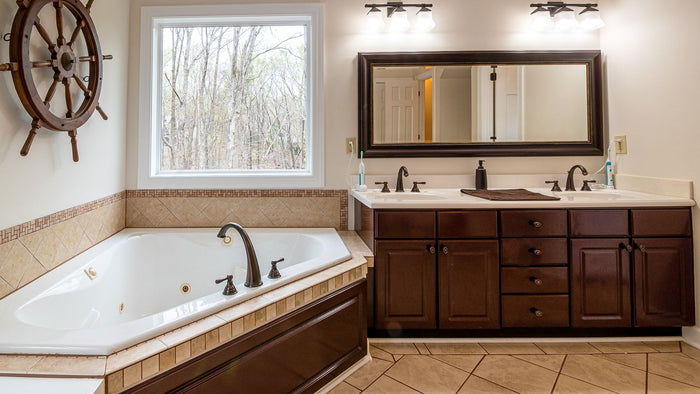Bathroom lighting: the complete guide, room by room