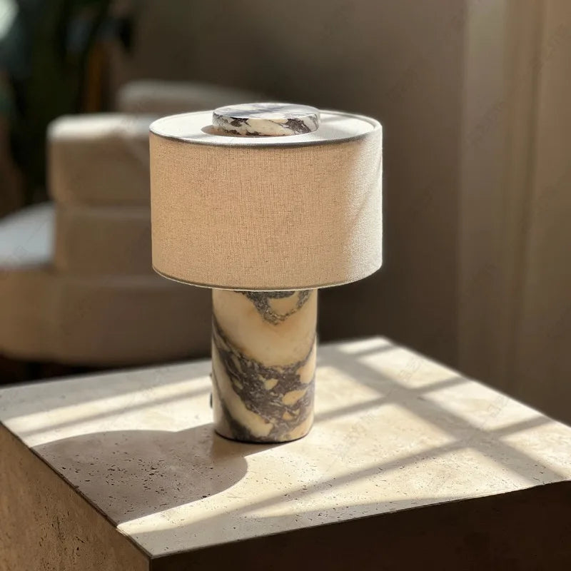 Lampe de chevet sans fil en marbre veiné et lin, rechargeable