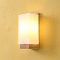 Applique murale salon en bois, moderne, douille E27 - bois carre 01 applique allumee sur mur jaune #carre