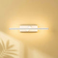 Applique murale liseuse LED orientable 330°, aluminium et fer - liseuse blanche mur jaune #blanc
